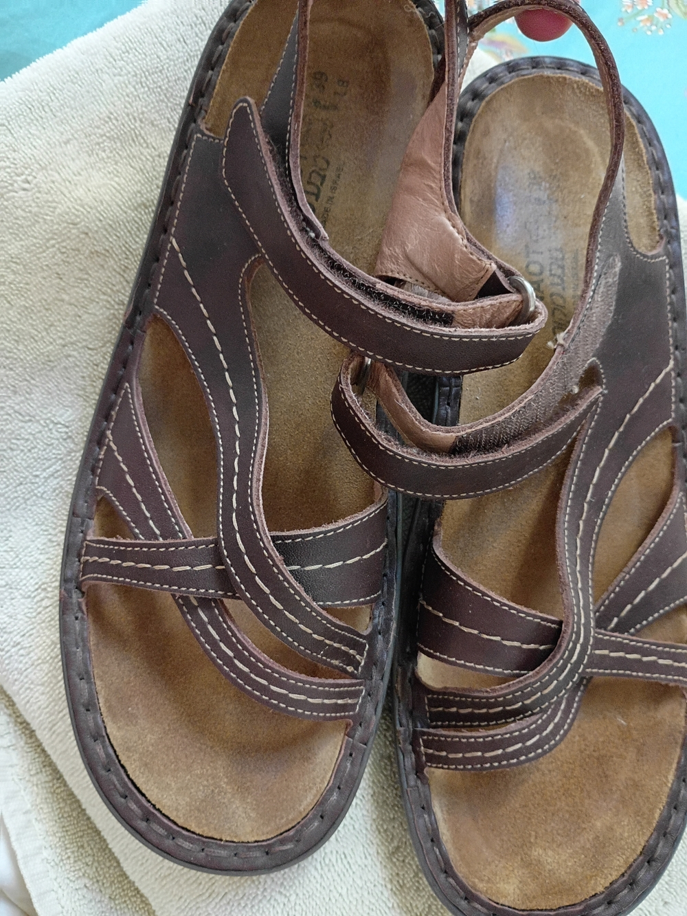 Naot Leather Barely Worn Comfort Sandals